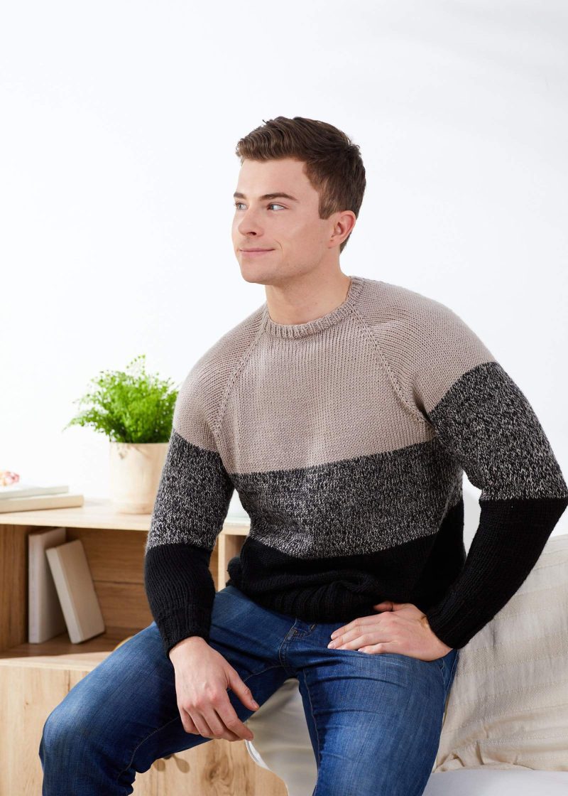 Bobbin RaglanPullover MaleModel 2