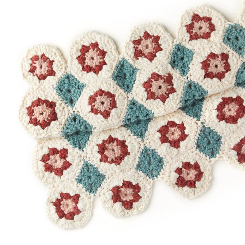 ChunkyCotton CottonBlossomMotifThrow