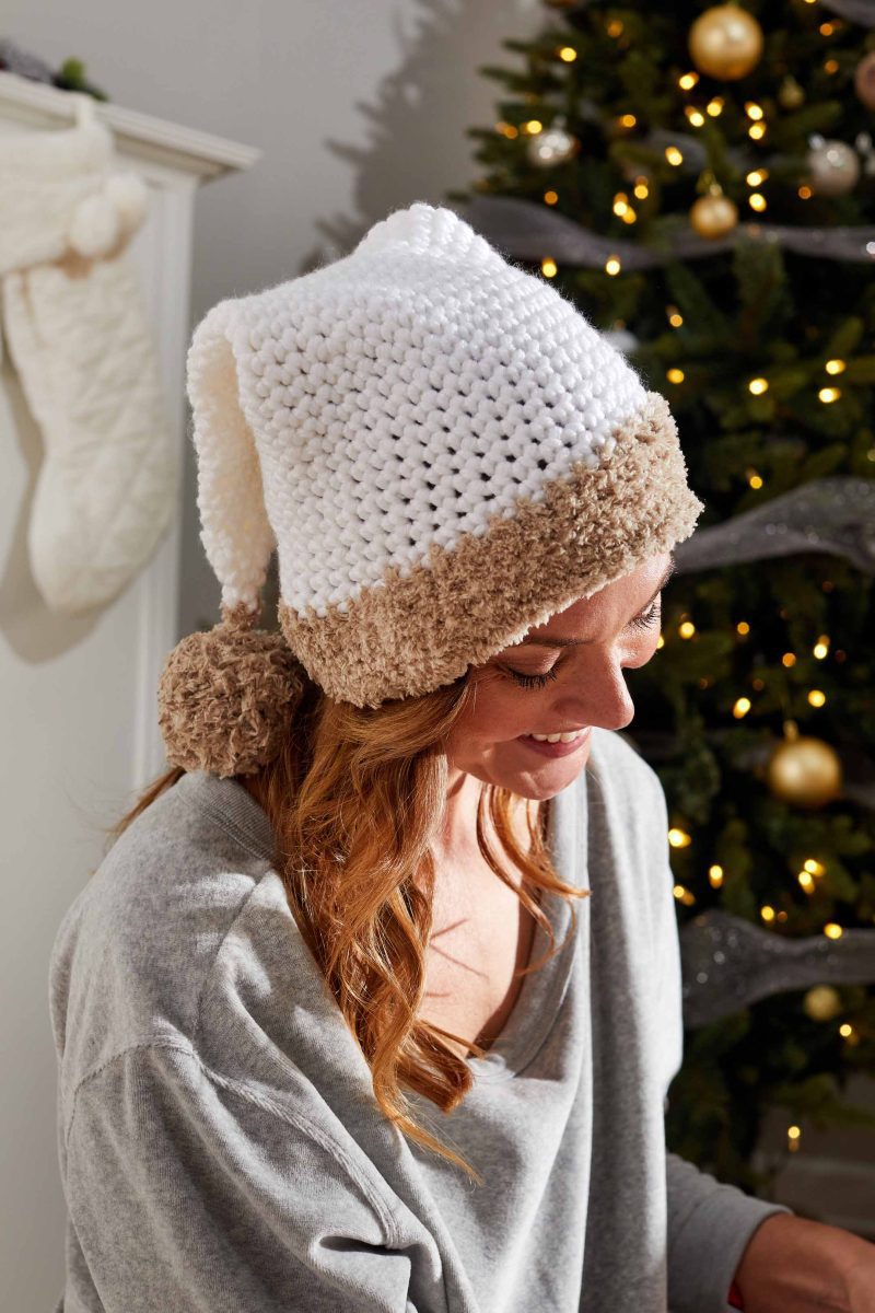 CrochetSantaHat 1 cf5584d9 947b 4bf9 8f7d 58f20a2df879